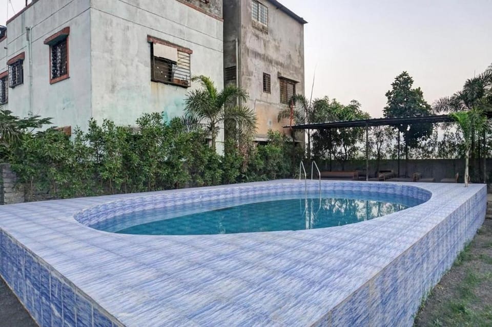 Hotel O Yashraj 7 Resort Hotel in Maharashtra