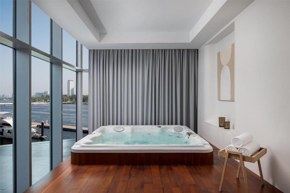 Hilton Dubai Creek Hotel & Residences Hotel in Dubai