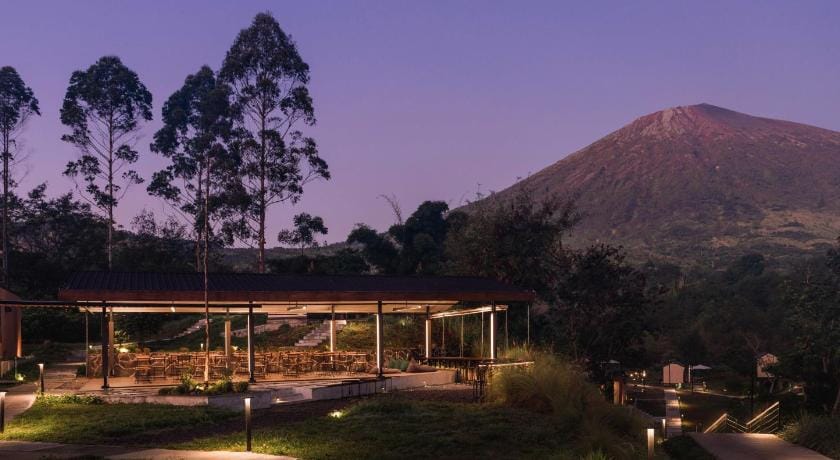 Bobocabin Gunung Rinjani, Lombok Resort in West Nusa Tenggara, Indonesia
