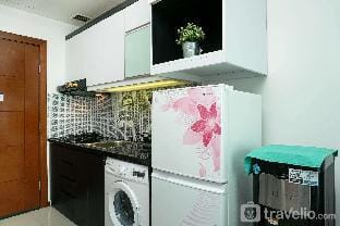 Nice 1BR at Thamrin Residence By Travelio Apartment in Jakarta