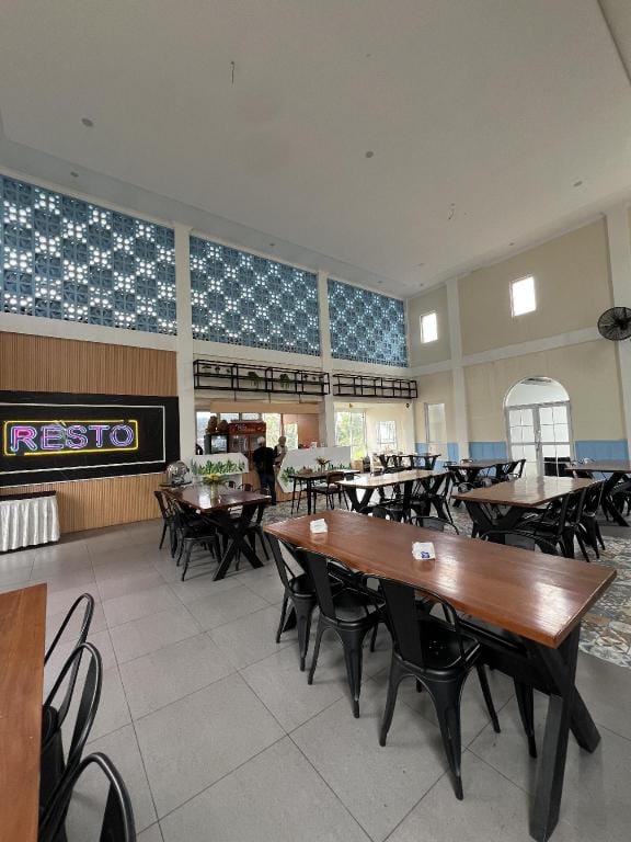 OASIS COTTAGE Hotel in West Java