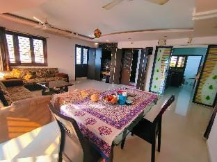 Tirth Palace Apartment in Vadodara