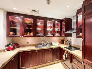 MH - luxuries 1 Bedroom Apartment with Burj View Vacation rental in Dubai