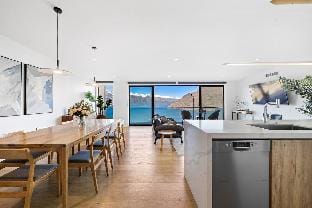 Luxury Away  -Blue Water Heights Vacation rental in Queenstown