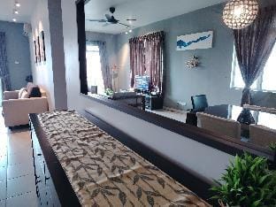D06-Tebrau Ikea/Toppen/Aeon Mall Walk within 5 min Apartment in Johor Bahru