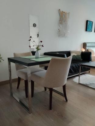 Bed & Chuckle-Balcony-Alor-KLCC Apartment in Federal Territory of Kuala Lumpur