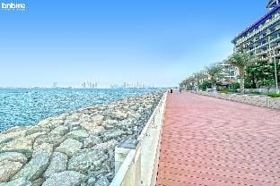 bnbmehomes  1BR w/ Mesmerizing Views -G15 S Vacation rental in Dubai