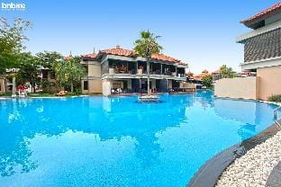 bnbmehomes  Palm Paradise 1BR Gem w/ Sea view-G02 Apartment in Dubai
