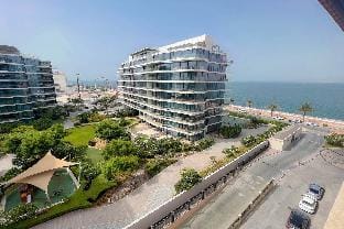 bnbmehomes|Exquisite & Panoramic Sea Views-502 Apartment in Dubai