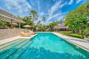 Villa Venice - 2000m2 Garden, right behind beach Vacation rental in North Kuta