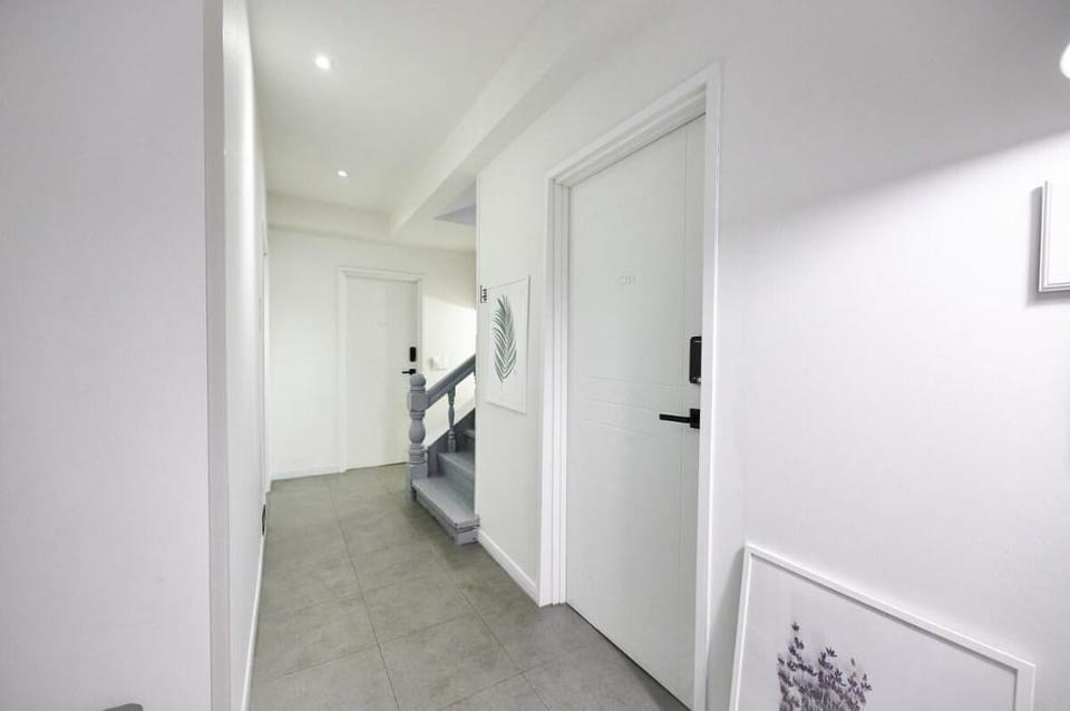 #Hongdae Entrance Station 5 minutes/Double room/Private bathroom/Hongik Univ Station #Exit 1 Vacation rental in Seoul