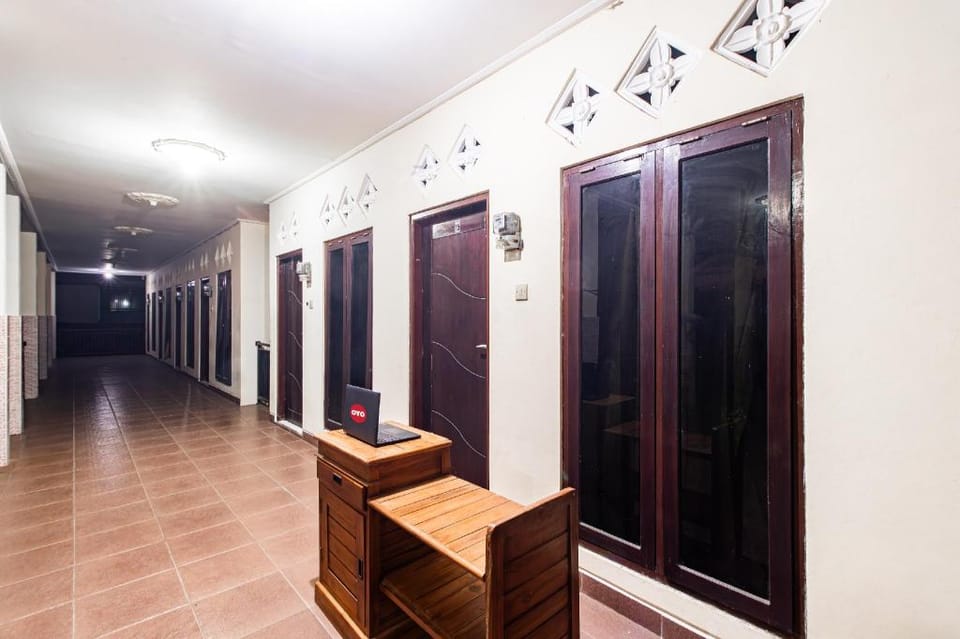 OYO Life 93504 Kost Krisna Hotel in Bali