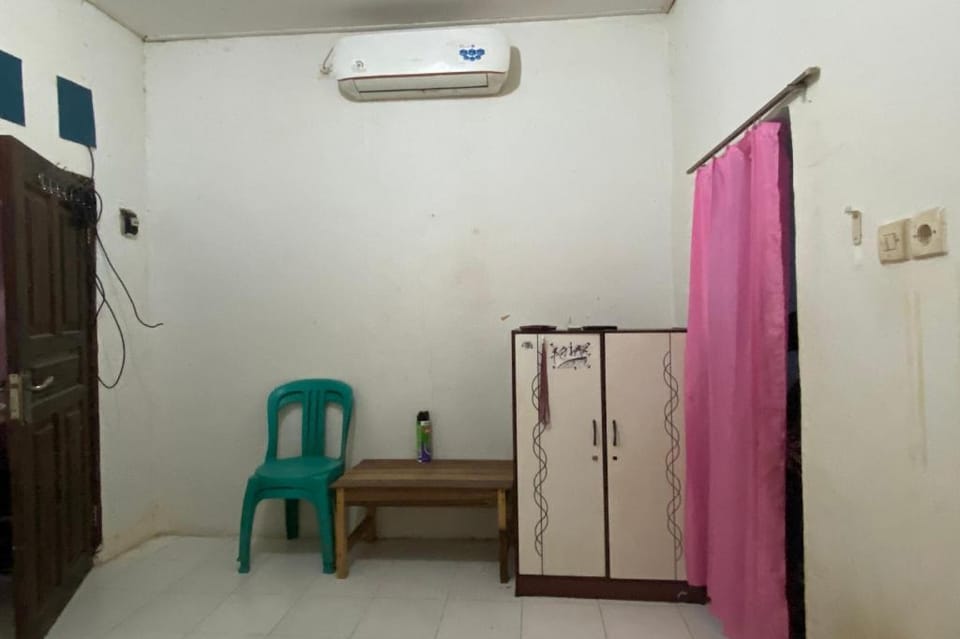 OYO Life 93259 Kos Kurnia Hotel in West Nusa Tenggara, Indonesia