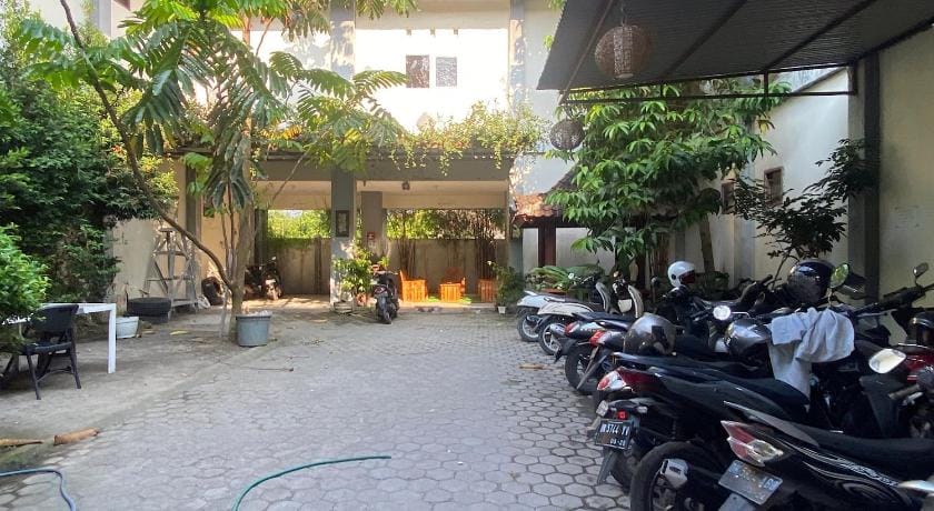 OYO Life 93258 Kos Sahabat Hotel in West Nusa Tenggara, Indonesia