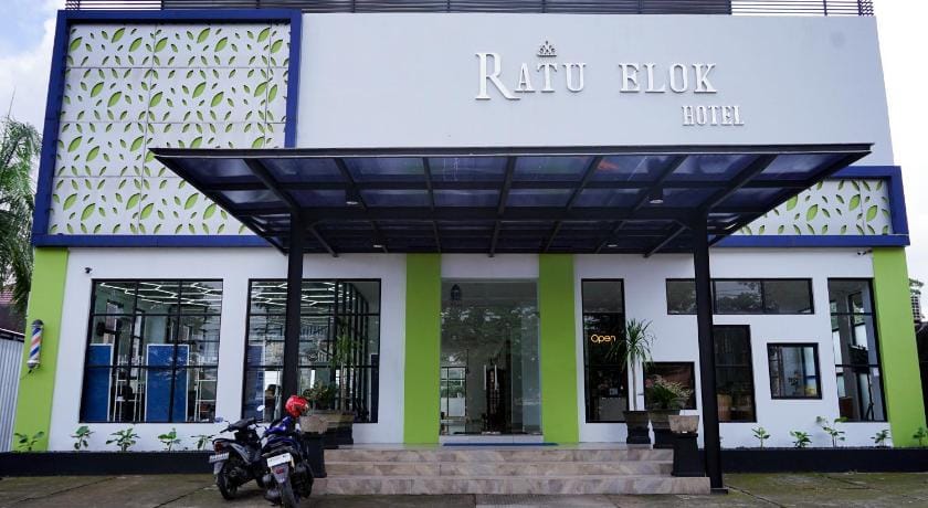 Urbanview Hotel Syariah Ratu Elok Banjarbaru by RedDoorz Hotel in Indonesia