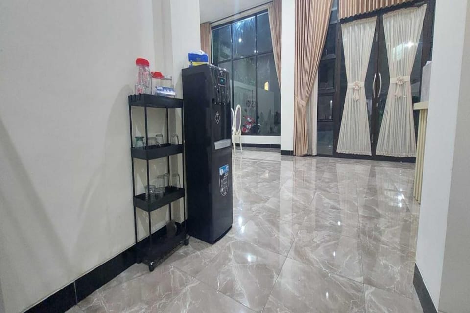 Capital O 93489 An Nur Homestay Syariah Hotel in Indonesia