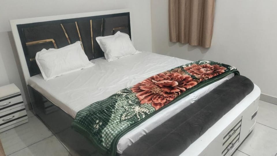Maa Gayatri Dham Hotel in Uttar Pradesh