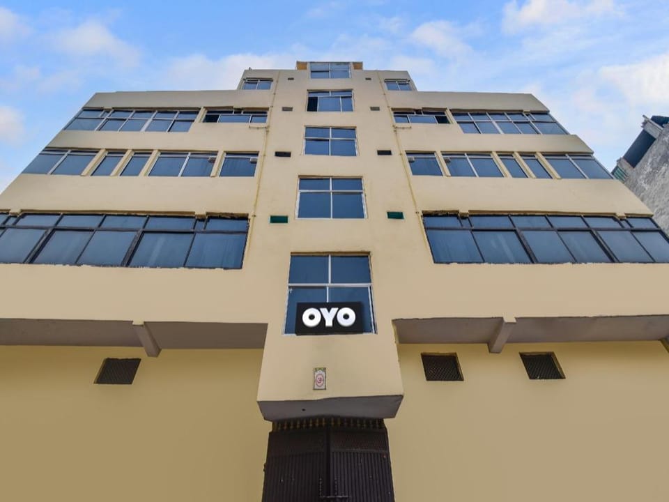 Hotel O Dev Residency Inn Hotel in Delhi