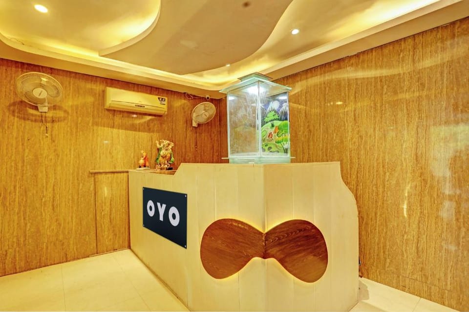 OYO Flagship Session 7 Hotel in Lucknow