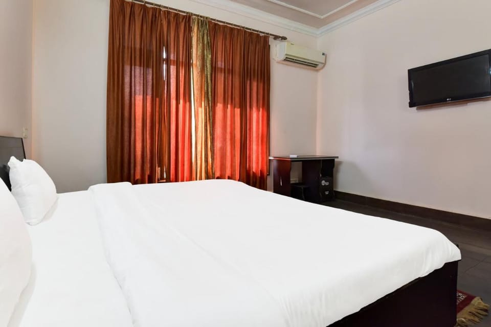Hotel O Homewood Suites And Guest House Hotel in India