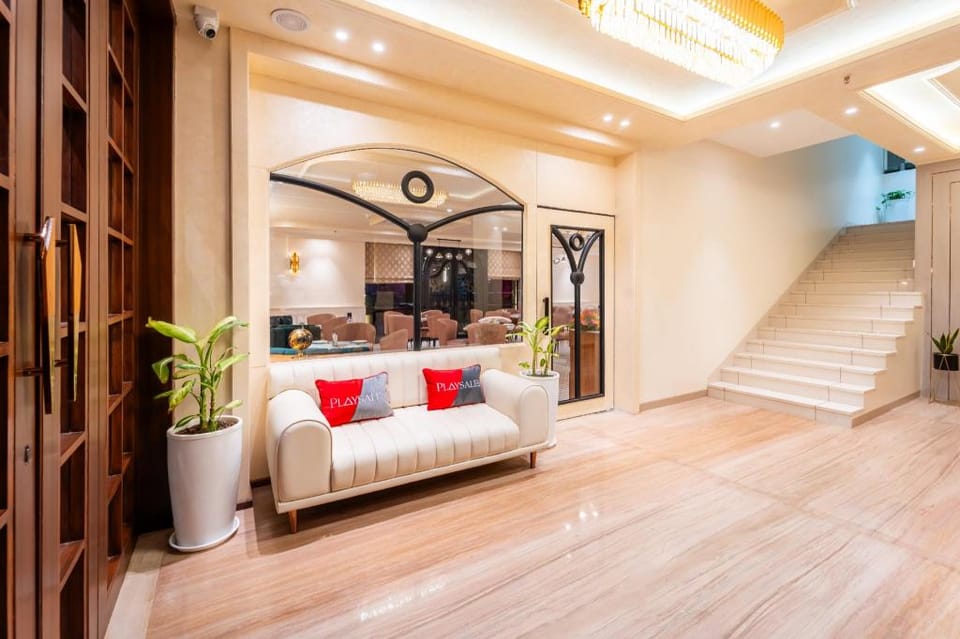 Playsales Scarlet Hotel in India