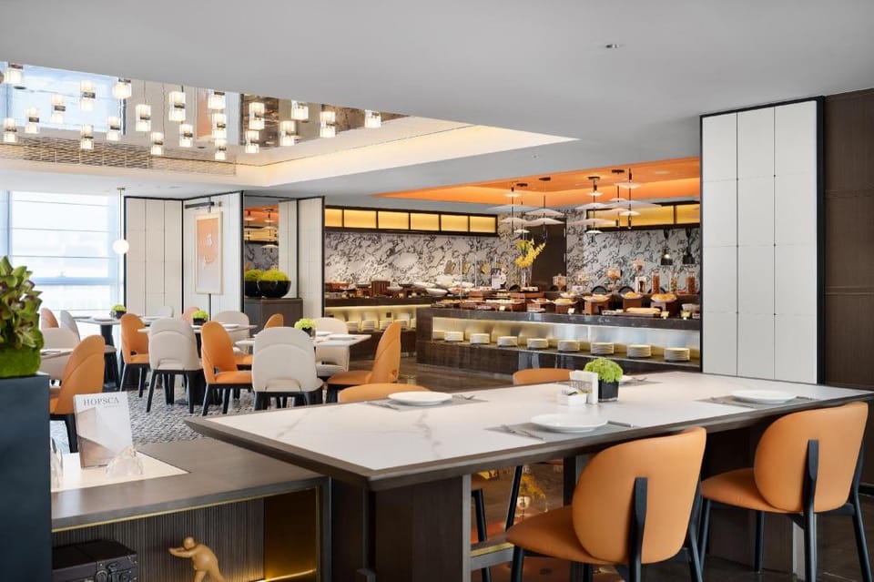Hampton By Hilton Guangzhou Renhe Baiyun Airport Hotel in Guangzhou