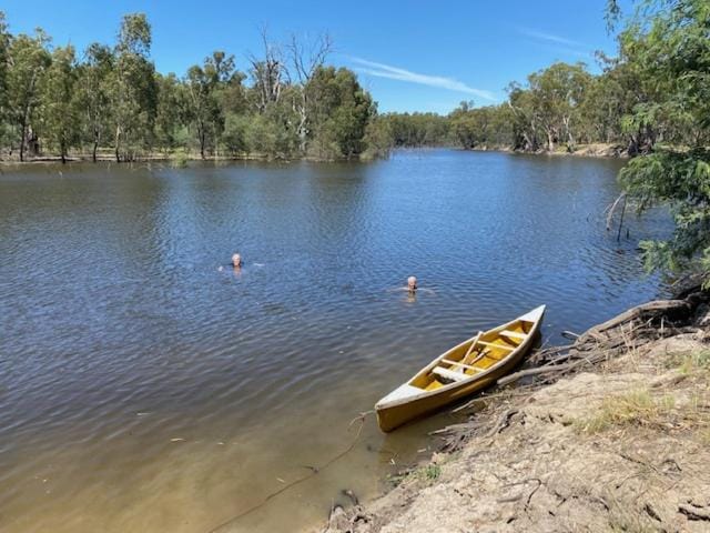 Tocumwal Chocolate School Glamping Luxury tent in Victoria