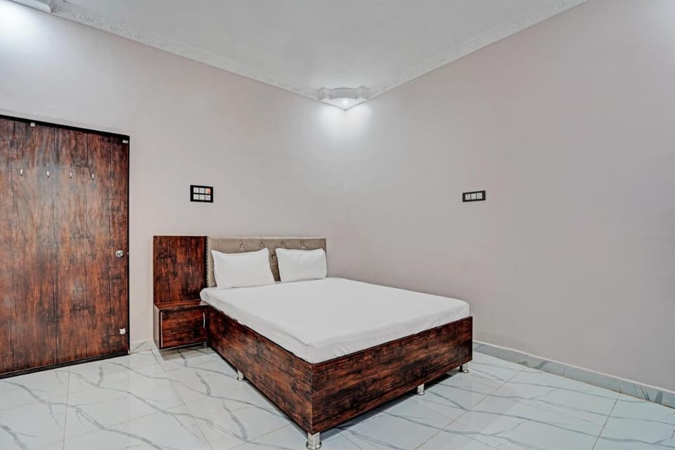 Hotel O Yuvraj Apartment in India