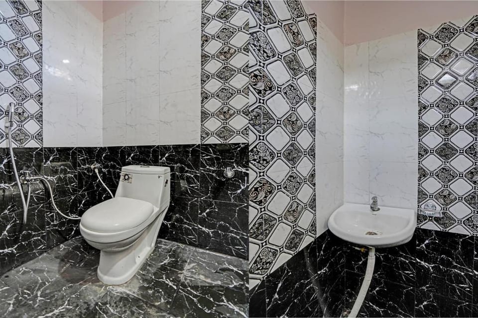 Hotel O Yuvraj Apartment in India