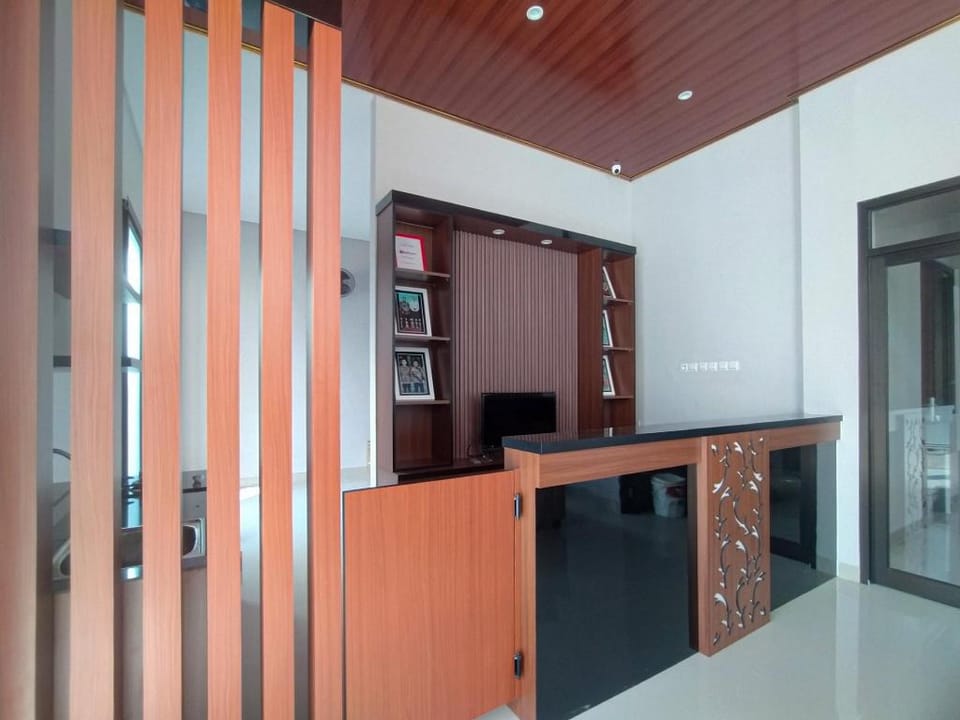 RedDoorz Syariah near Alun Alun Tegal 2 Hotel in Indonesia
