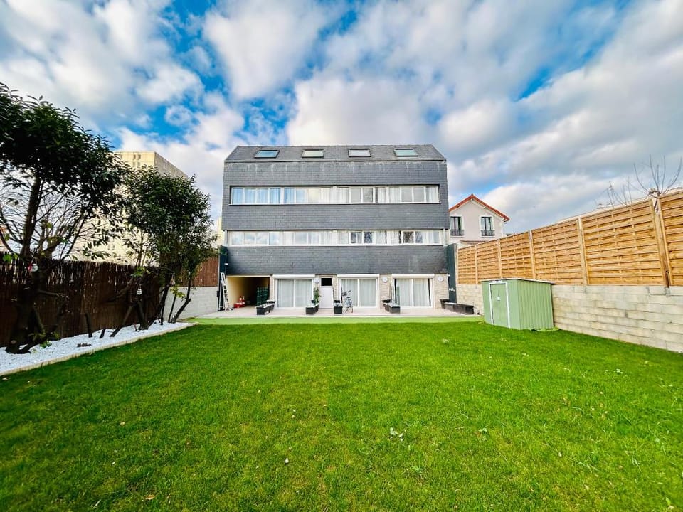 Koala Wakeup Chambre Double Supérieure 01 Vacation rental in Vitry-sur-Seine