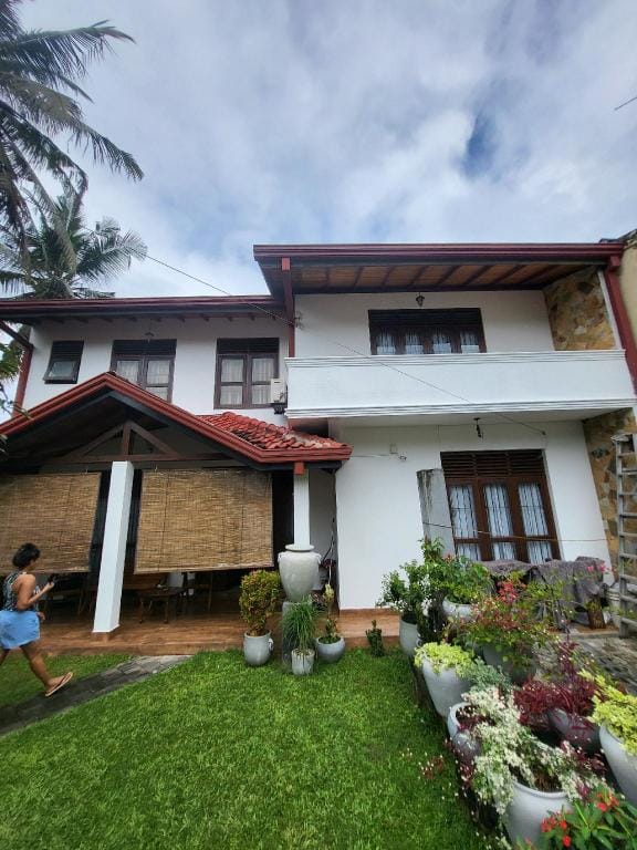 NICE SECURE,PEACE FULL STAY.. Vacation rental in Western Province
