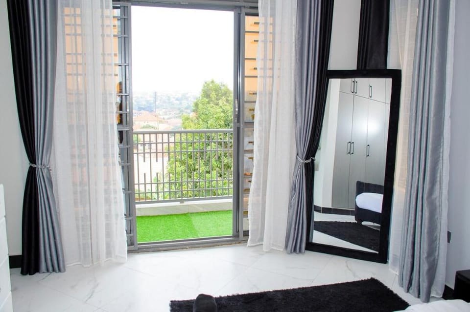 1 Bedroom Cozy Oasis Kyanja Vacation rental in Kampala