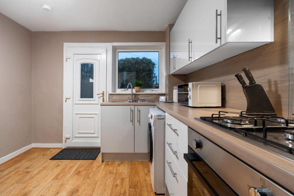 Kingswood  Apartment in Scotland