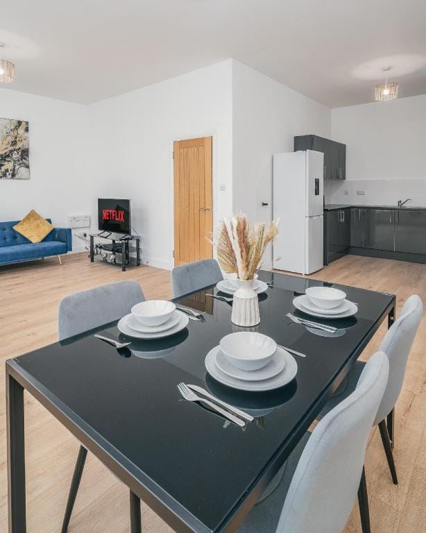 Wellington Street 2 bed Apartment in Luton