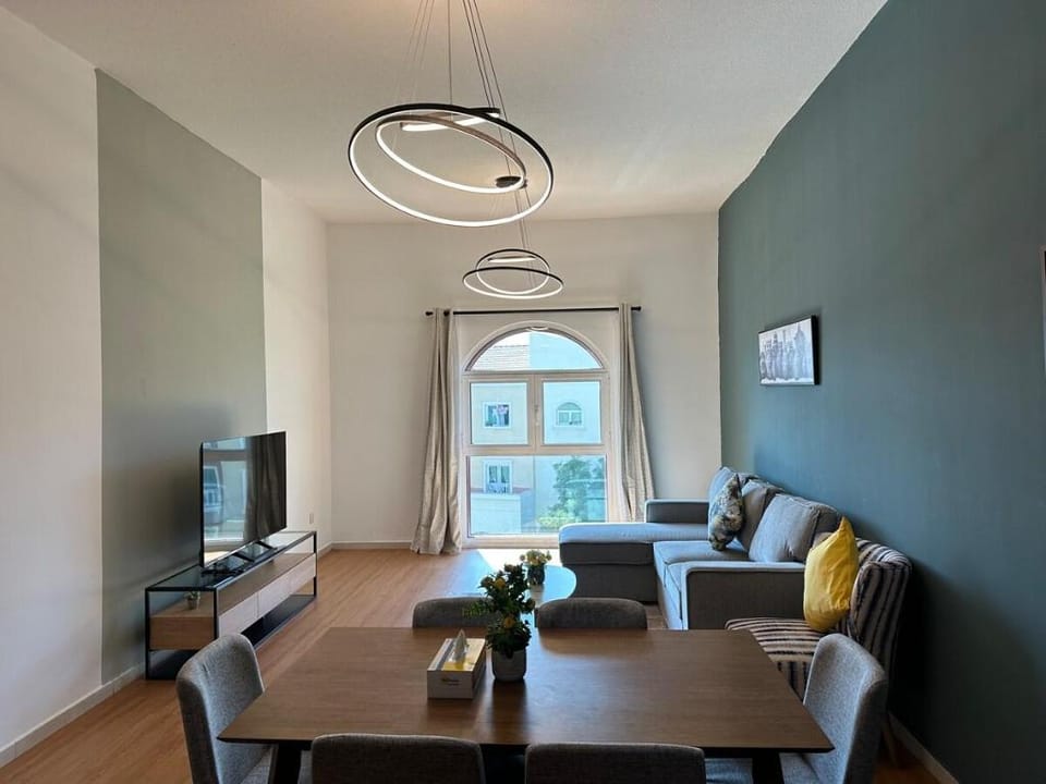 Bright renovated | 1 Bedroom Next to Metro | Mall Vacation rental in Dubai