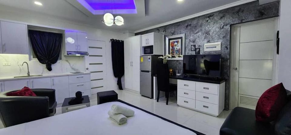 Studio Unit Kandi tower 1 & 2 Vacation rental in Angeles