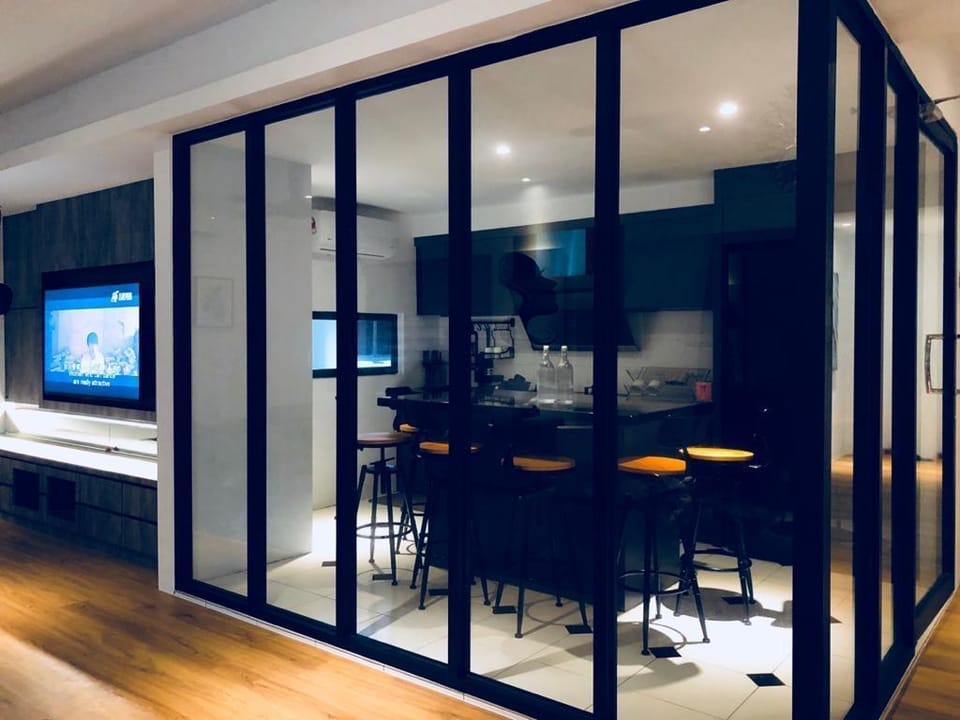 13 Pax 5Room Unique Luxury Homestay Apartment in Malacca