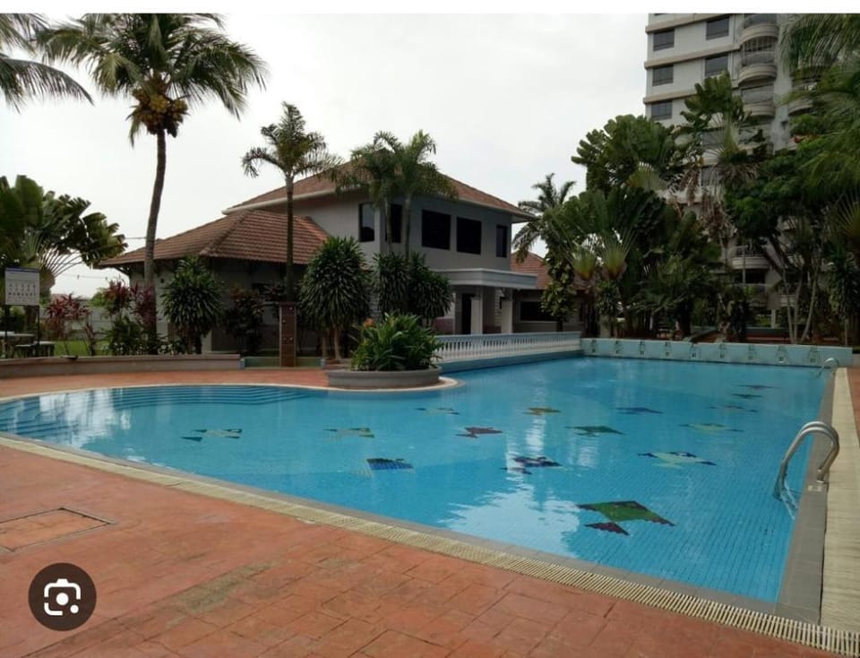 13 Pax 5Room Unique Luxury Homestay Apartment in Malacca