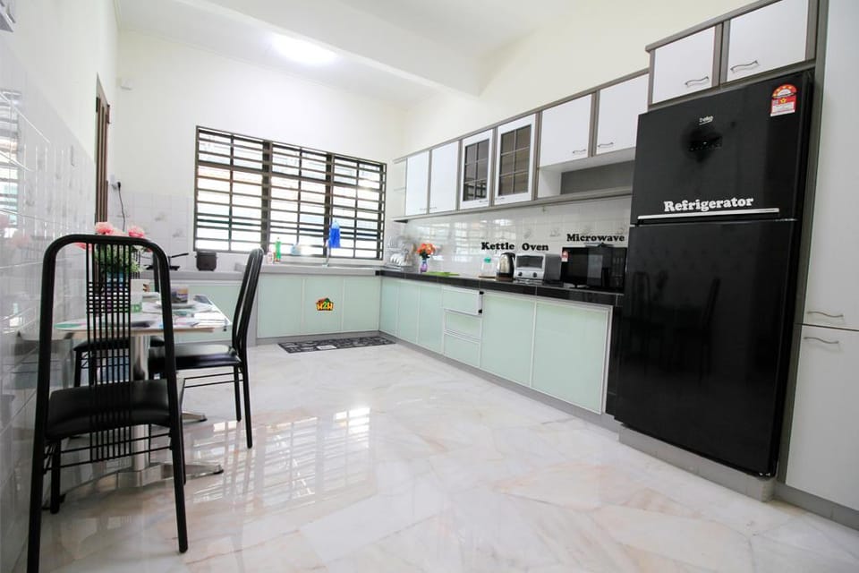 H2H - Bintang49 Vacation House Vacation rental in Ipoh