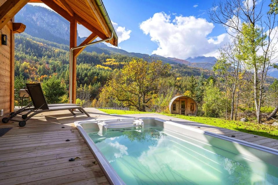 Chalet ECRIN DES VIGNES Chalet in Provence-Alpes-Côte d'Azur