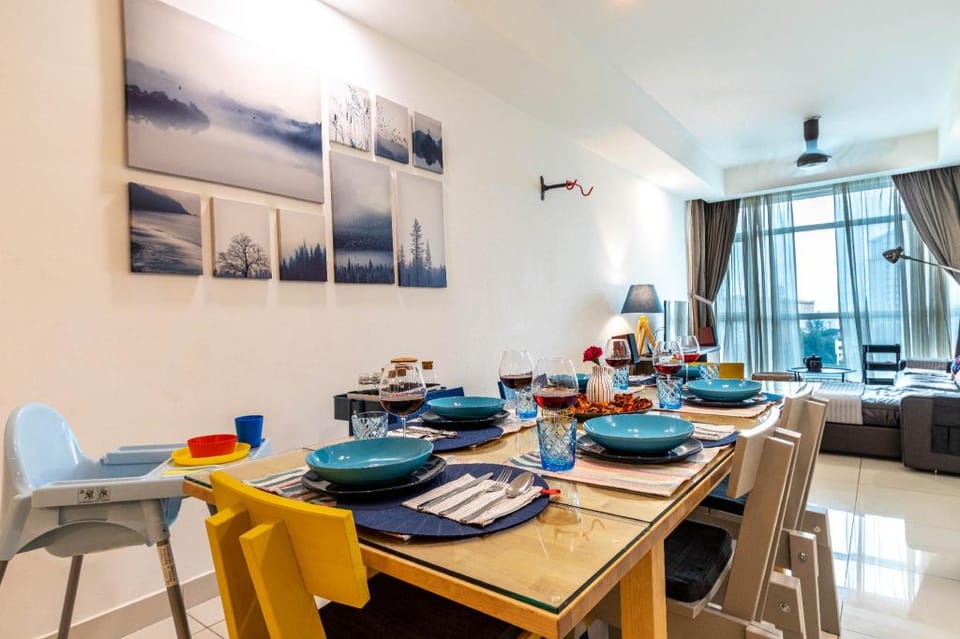 Sleep 6 3BR furnished long stay city fibre Netflix Apartment in Federal Territory of Kuala Lumpur