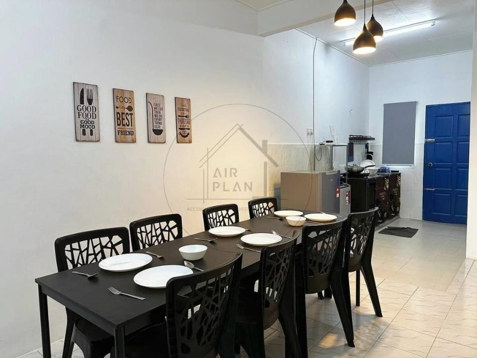 PD 3BR Plunge Pool - 5 Mins to Beach (Muslim Only) Vacation rental in Negeri Sembilan, Malaysia