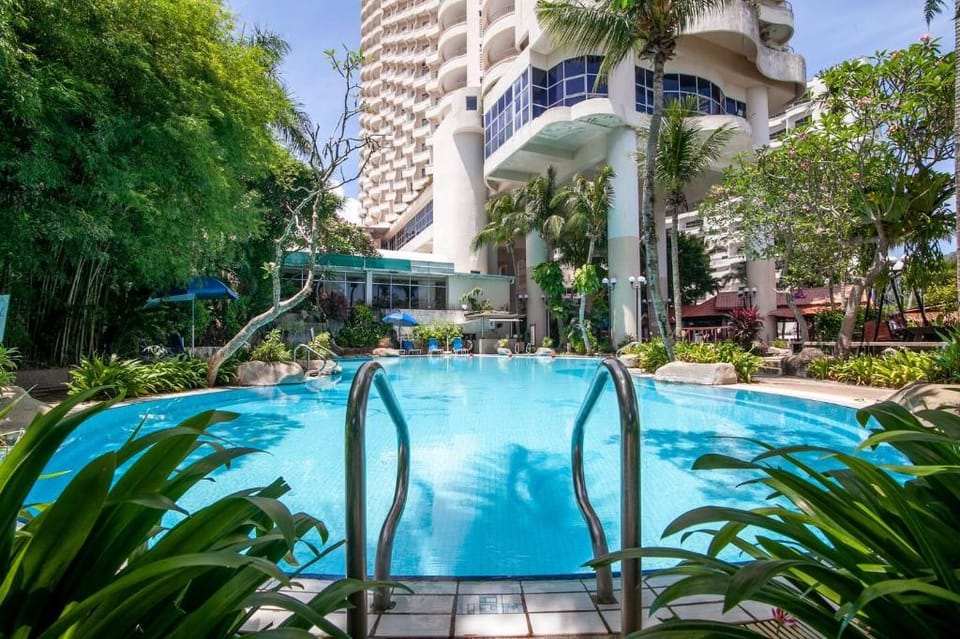 Rainbow Paradise Homestay @ Tanjung Bungah Apartment in Tanjung Bungah