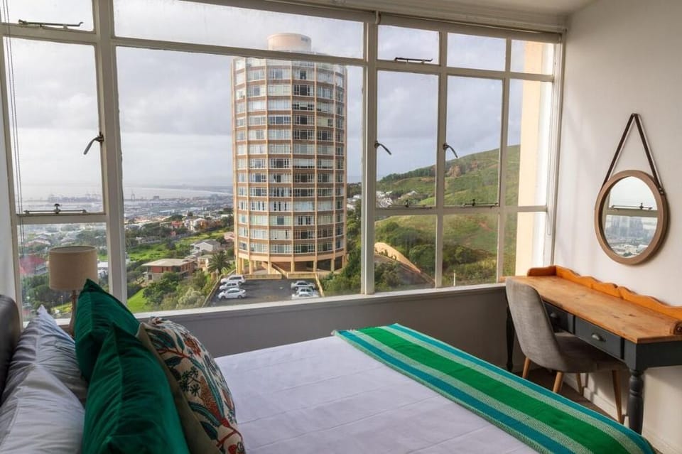 Serene & spectacular views near Table Mountain Vacation rental in Cape Town