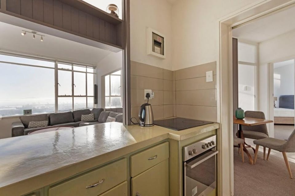 Serene & spectacular views near Table Mountain Vacation rental in Cape Town