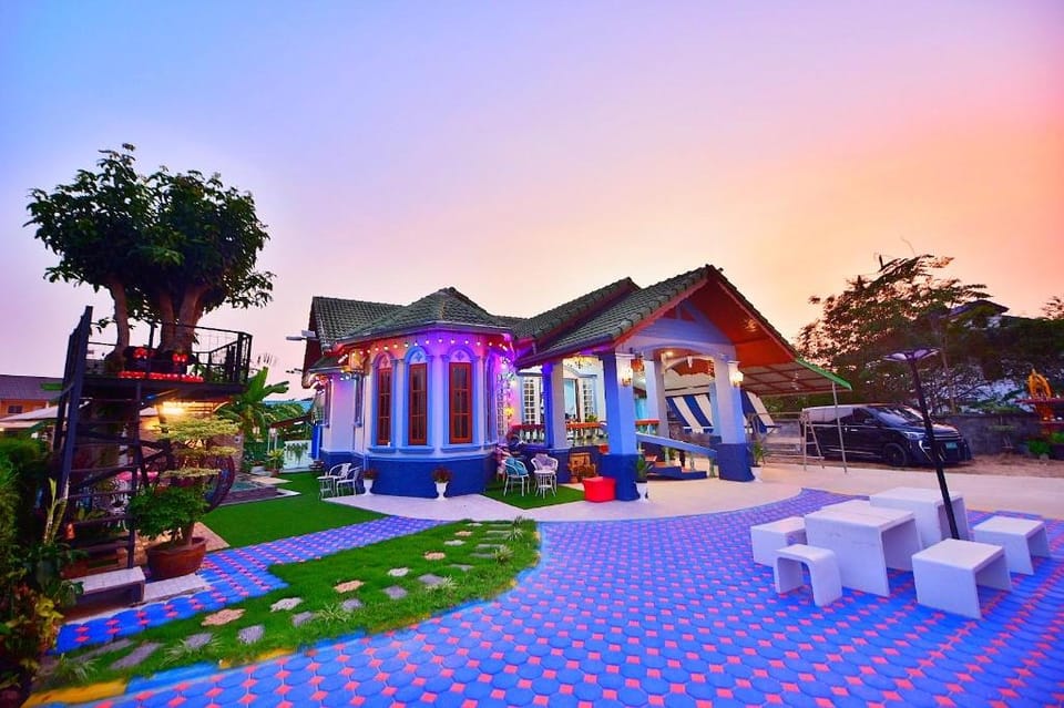 Rungrueang Poolvilla(รุ่งเรืองพูลวิลล่า) Villa in Chon Buri Changwat