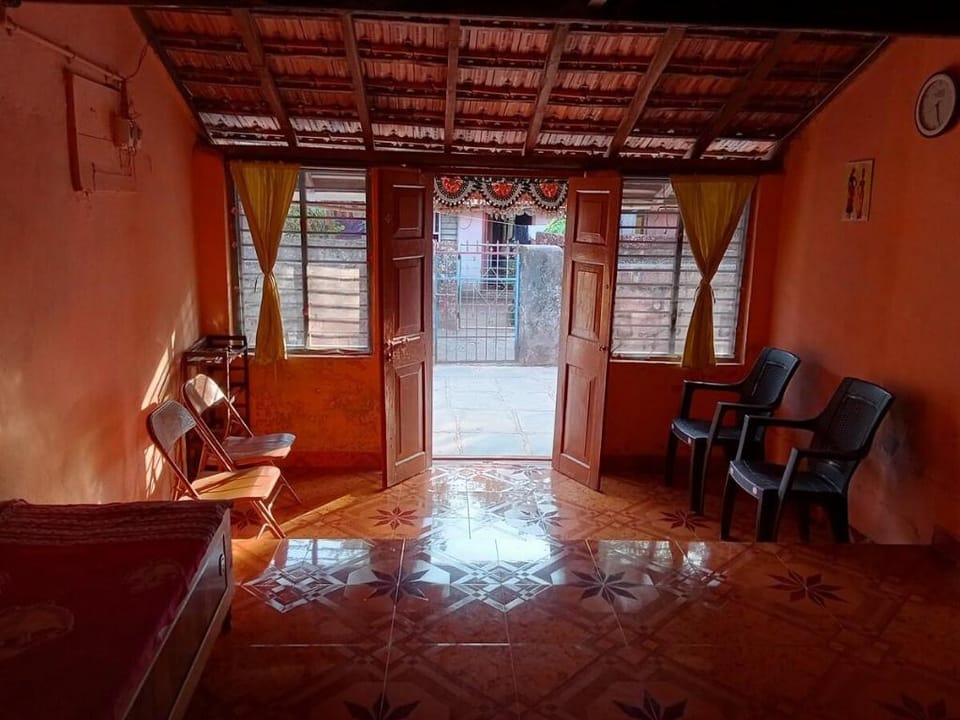 ROOM #1 Chaitanya homestay 7304034389 Vacation rental in Maharashtra