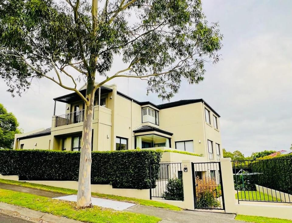 Three Monkeys Residence Vacation rental in Sydney