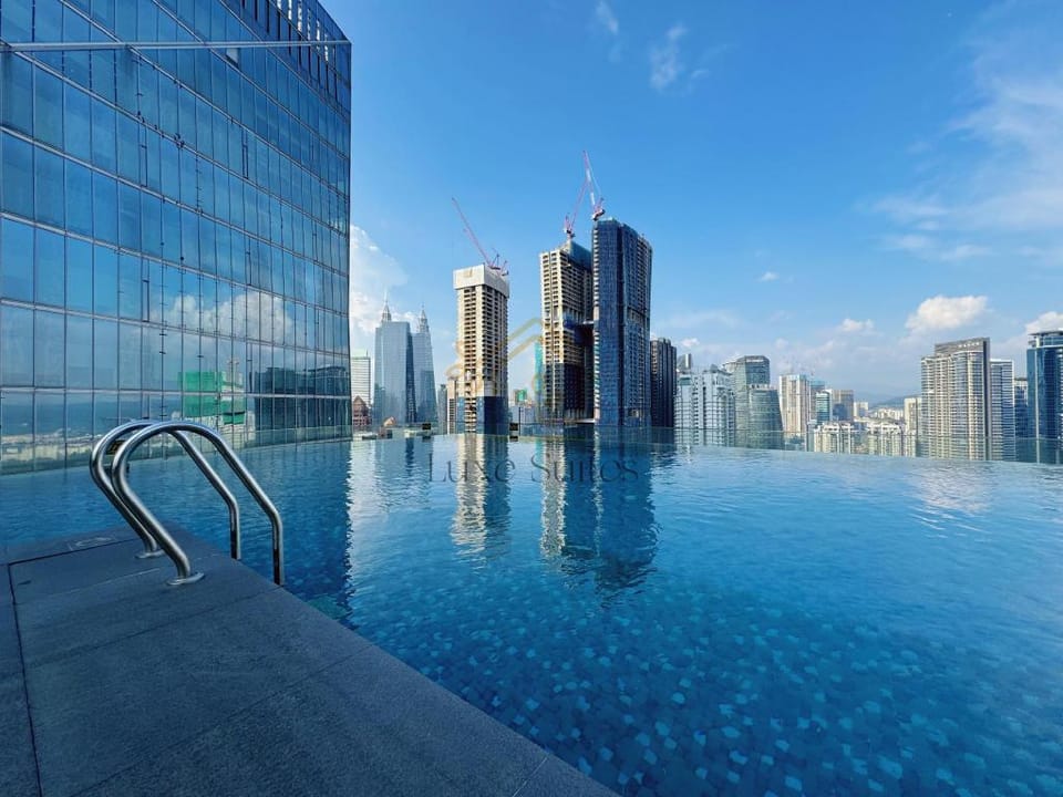 Bathtub Balcony 1BR 3 MIN to PAVILION Apartment in Federal Territory of Kuala Lumpur